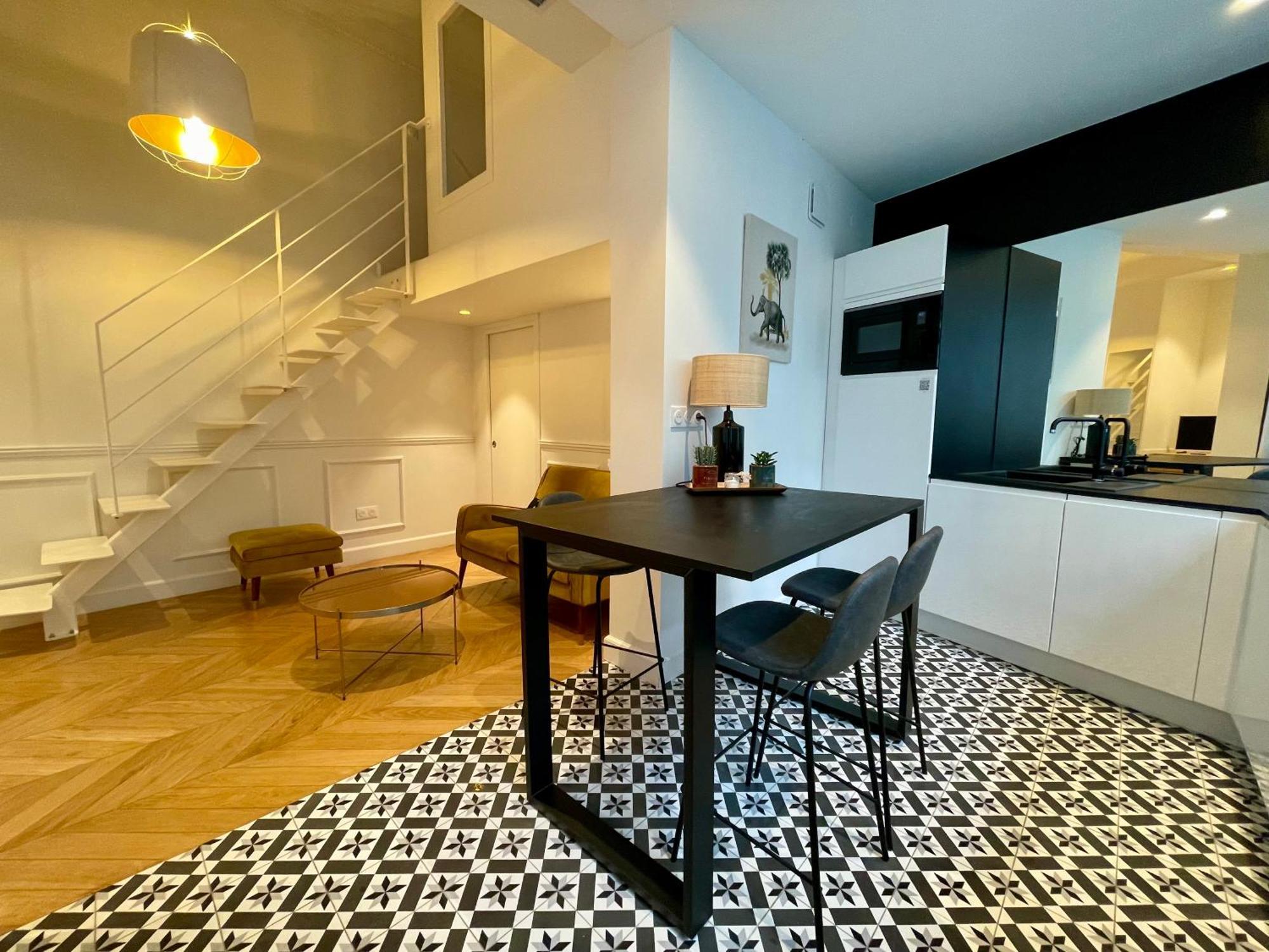 Appartements De Charme Du General Leclerc - Place D'Erlon - Hypercentre - Gare - Реймс Экстерьер фото